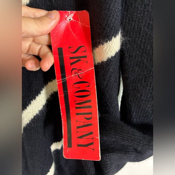 Vintage SK & Company Angora Lambswool Christmas Bow Tunic Sweater Medium NWT - Picture 4 of 6